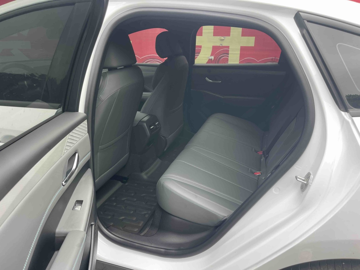 BYD Qin 2025 car image #13