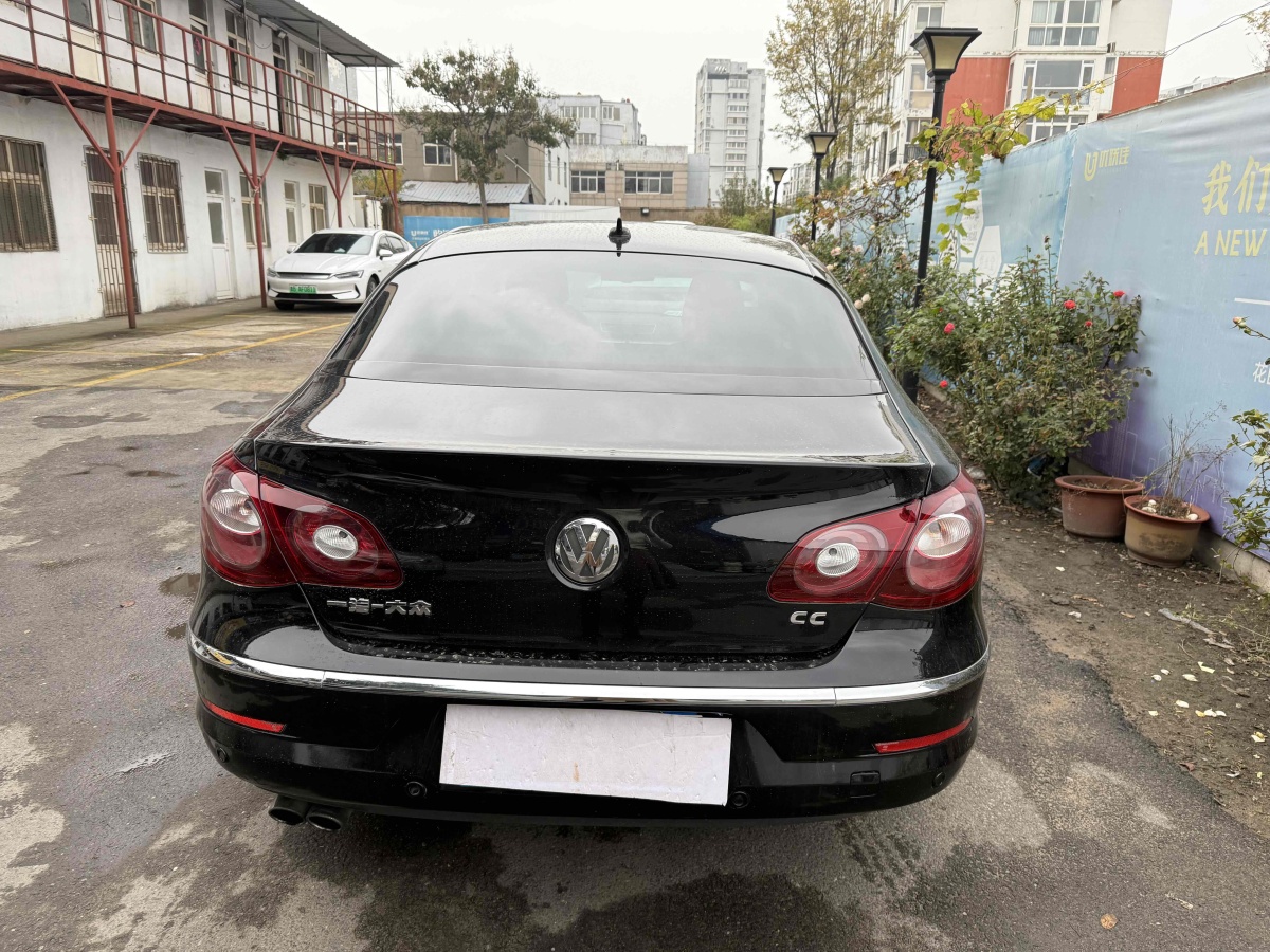 Volkswagen CC 2012 car image #13