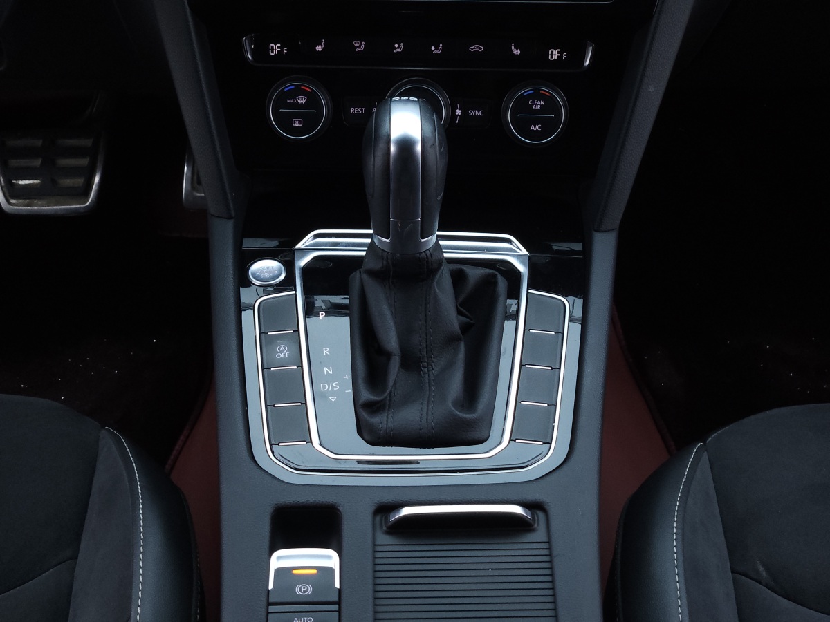 Volkswagen CC 2019 immagine di auto #13