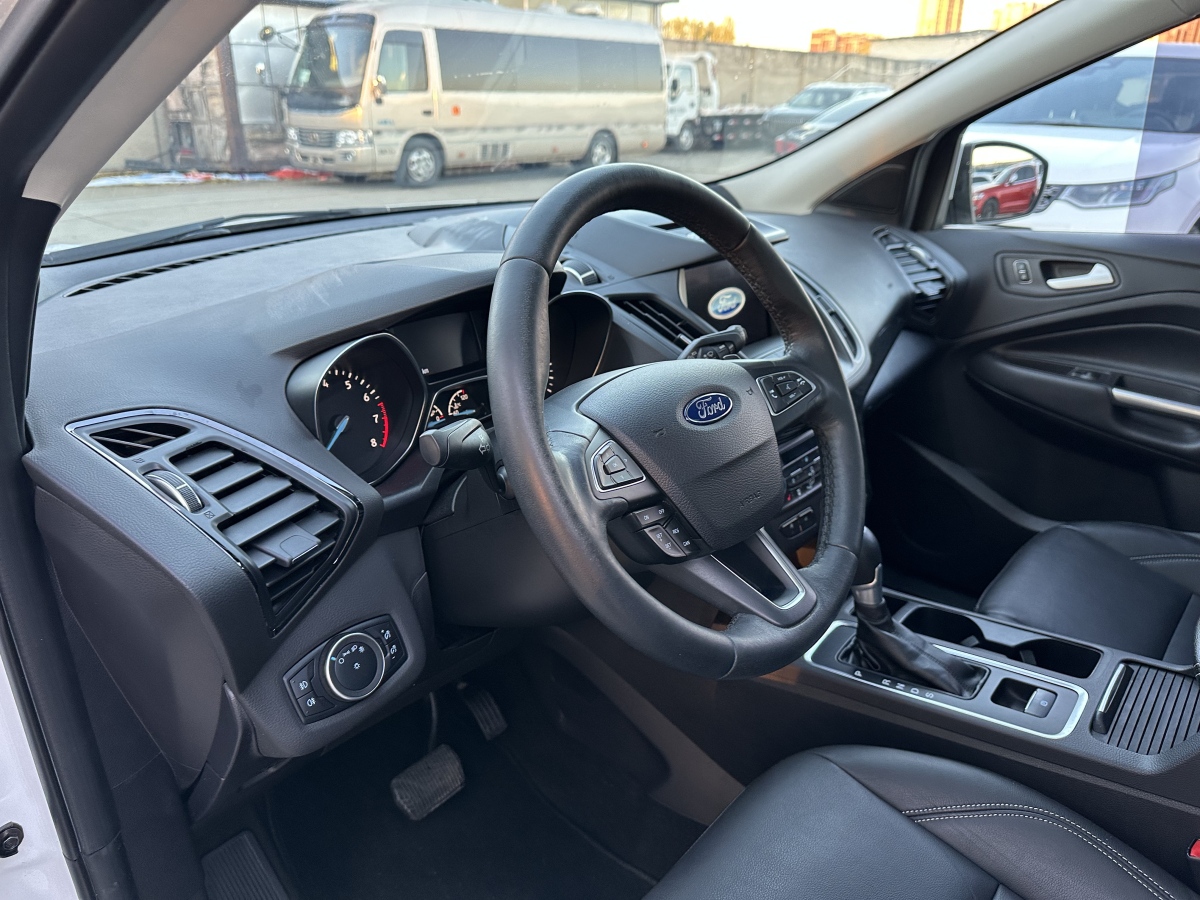 Ford Kuga 2016 car image #13