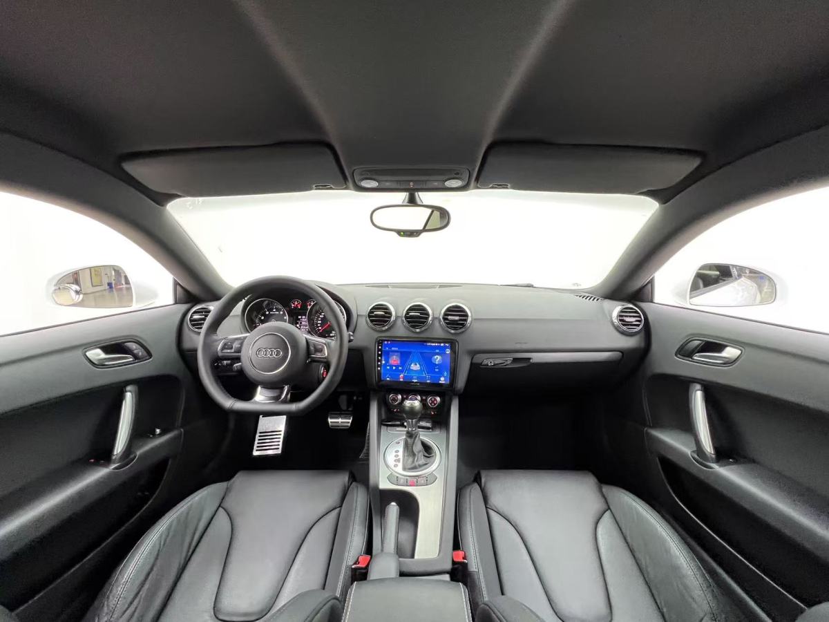 Audi TT 2014 car image #13