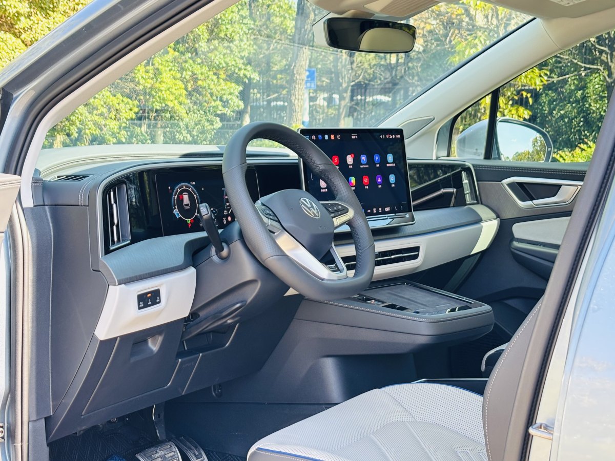 Volkswagen Talagon 2025 car image #13