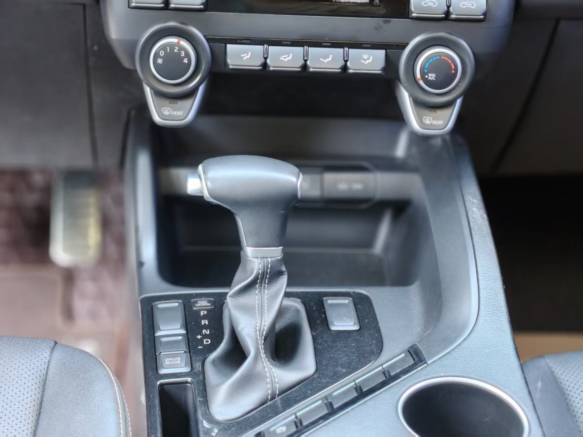 Kia Sorento 2018 image de voiture #13