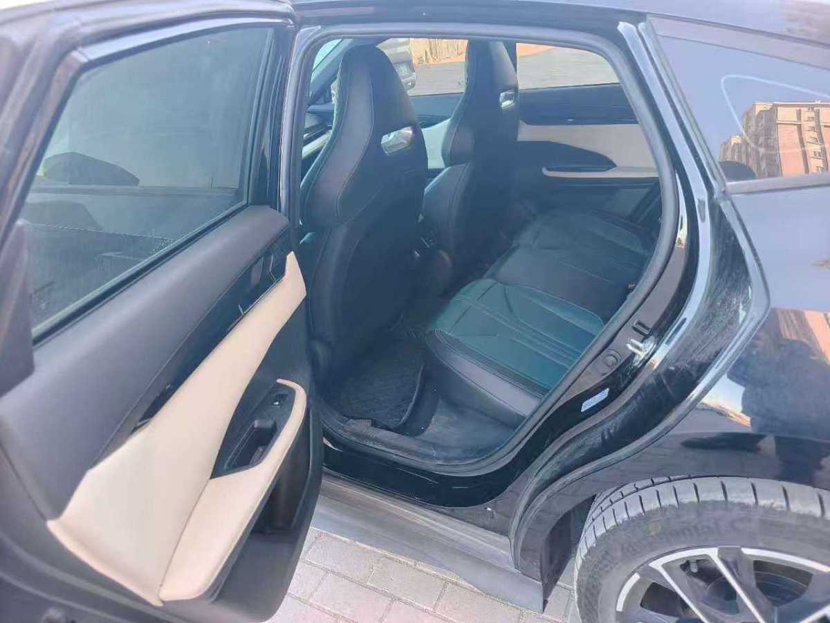 Changan UNI-V iDD 2025 car image #13