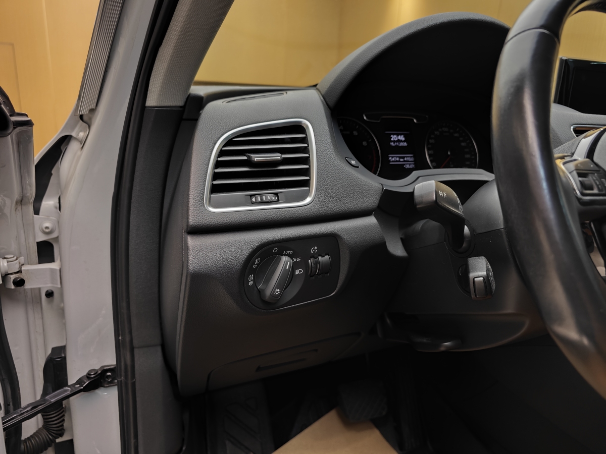 Audi Q3 (Imported) 2015 car image #13