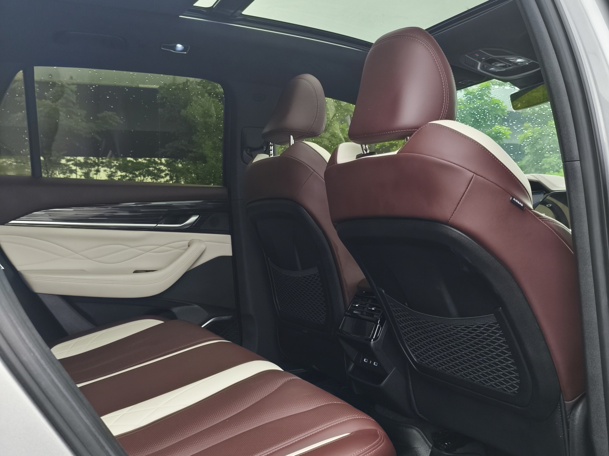 GEELY Tugella 2022 #13 GEELY Tugella 2022 car image #13