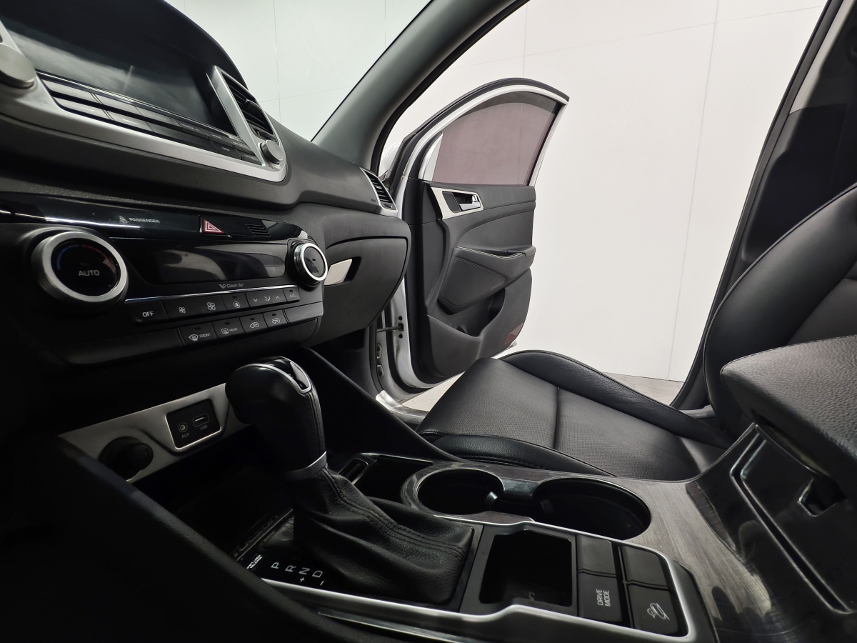 现代 途胜 2017 汽车图片 #13