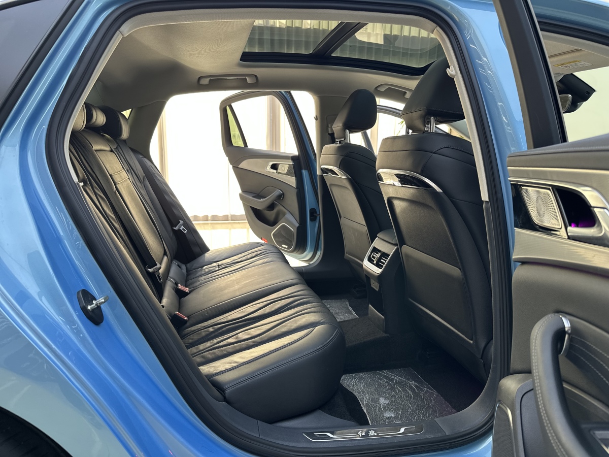 HongQi H5 2023 car image #13