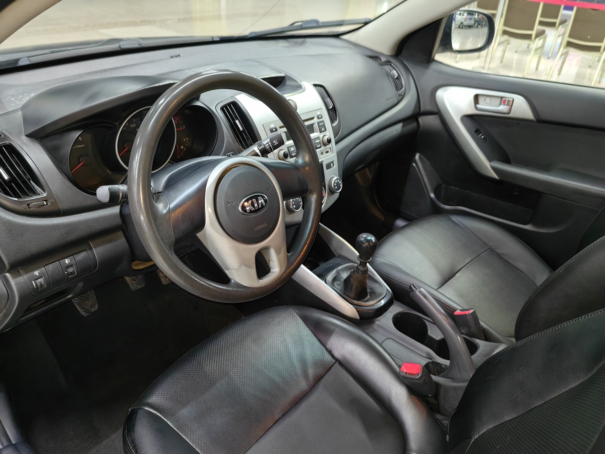 Kia Forte 2014 immagine di auto #13