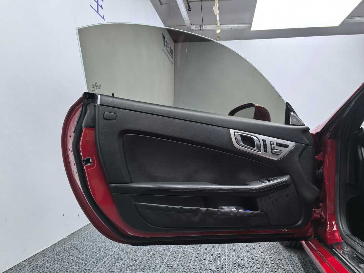 Mercedes-Benz SLC Class 2019 #13 Mercedes-Benz SLC Class 2019 car image #13