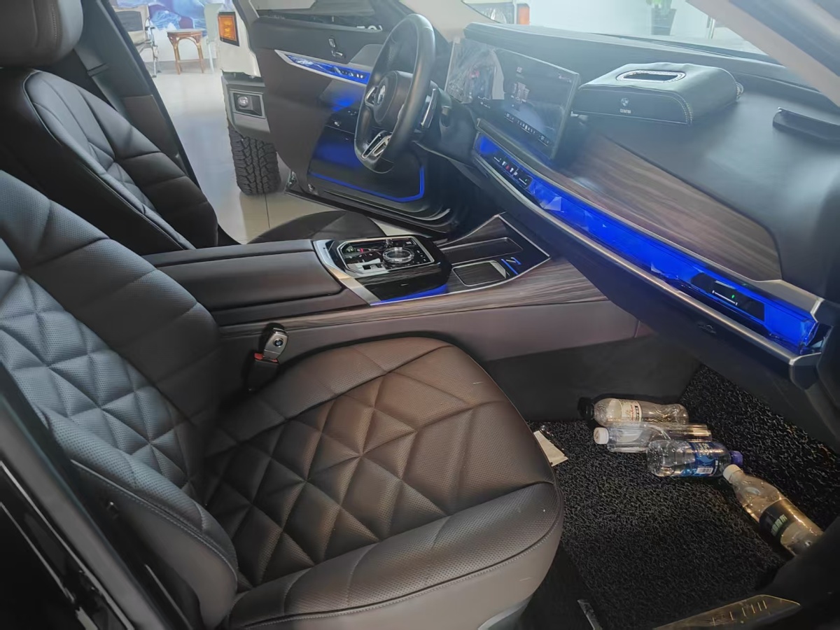 BMW 2 Series 2024 immagine di auto #13