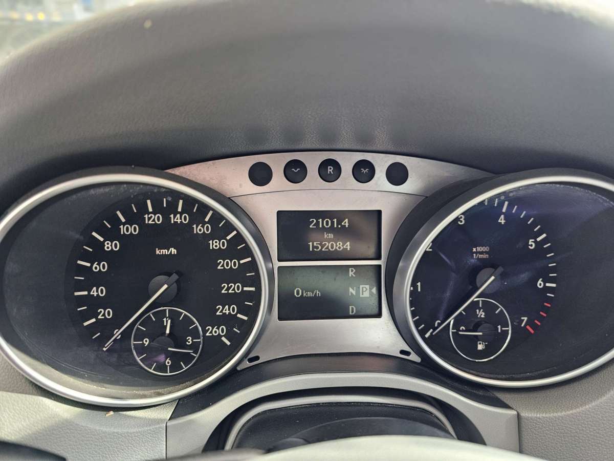 Mercedes-Benz M Class 2008 #13 Mercedes-Benz M Class 2008 car image #13