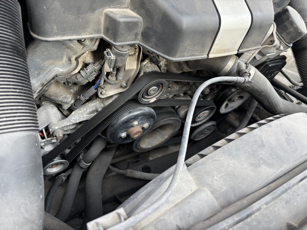 Mercedes-Benz SL Class 2004 car image #13