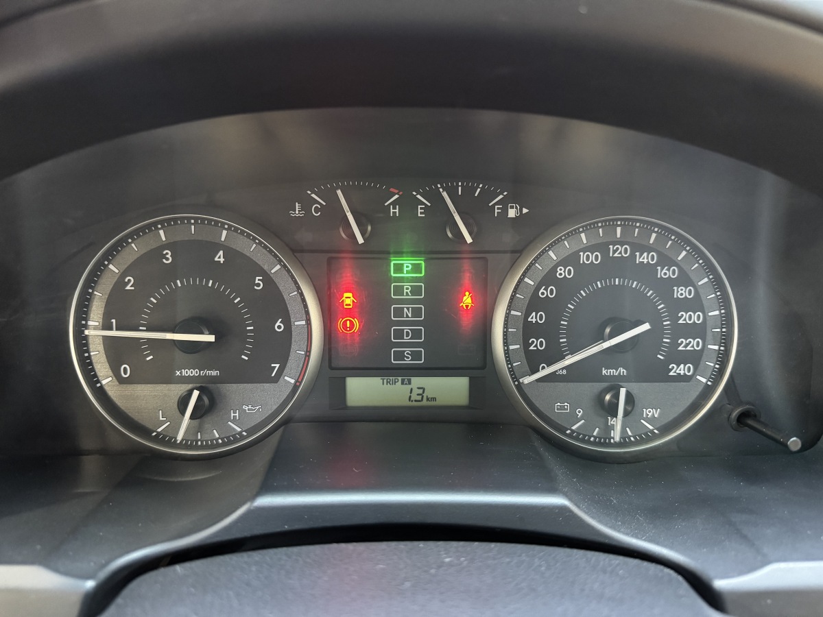 丰田 兰德酷路泽 2014 汽车图片 #13