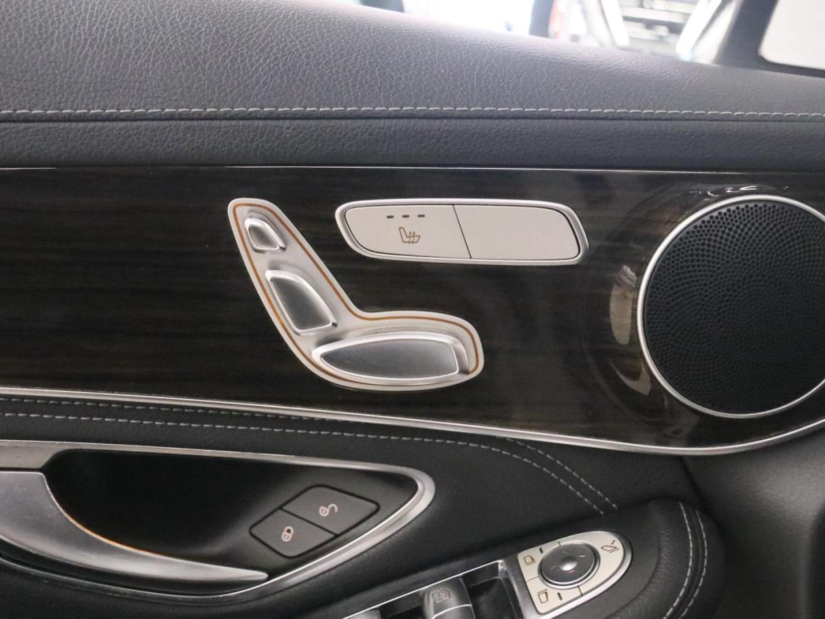 Mercedes-Benz 2018 car image #13