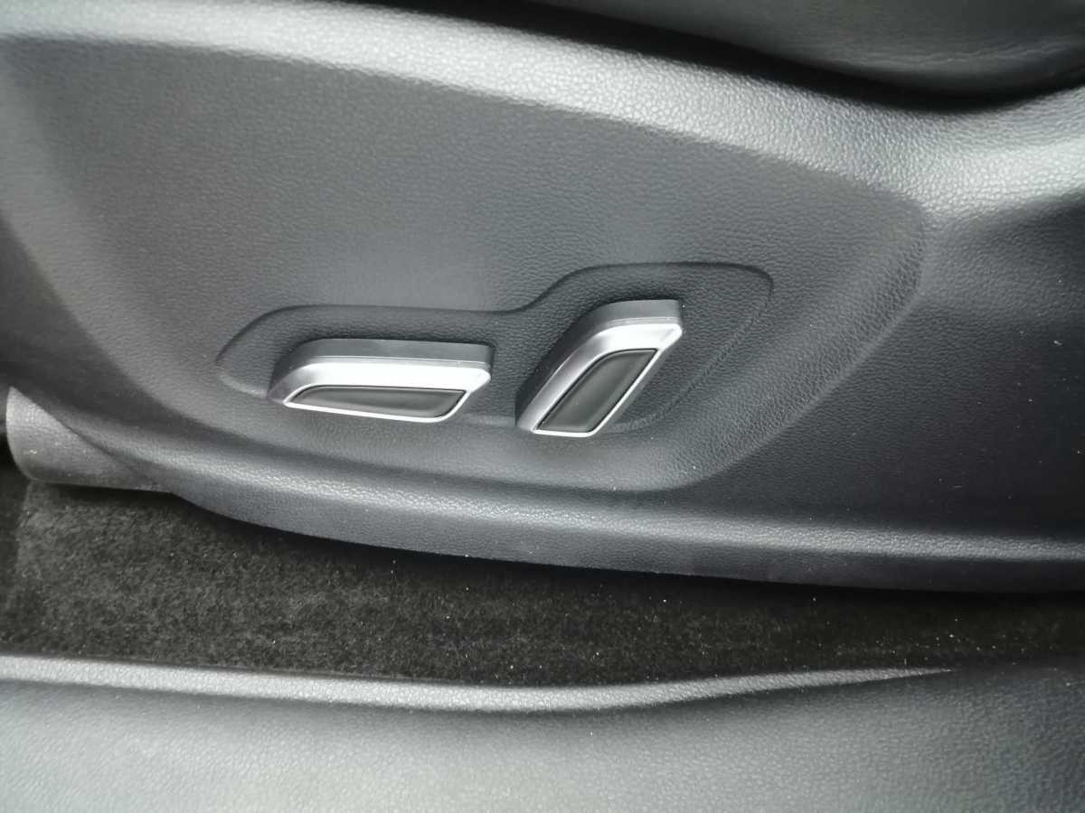 MG HS 2019 car image #13