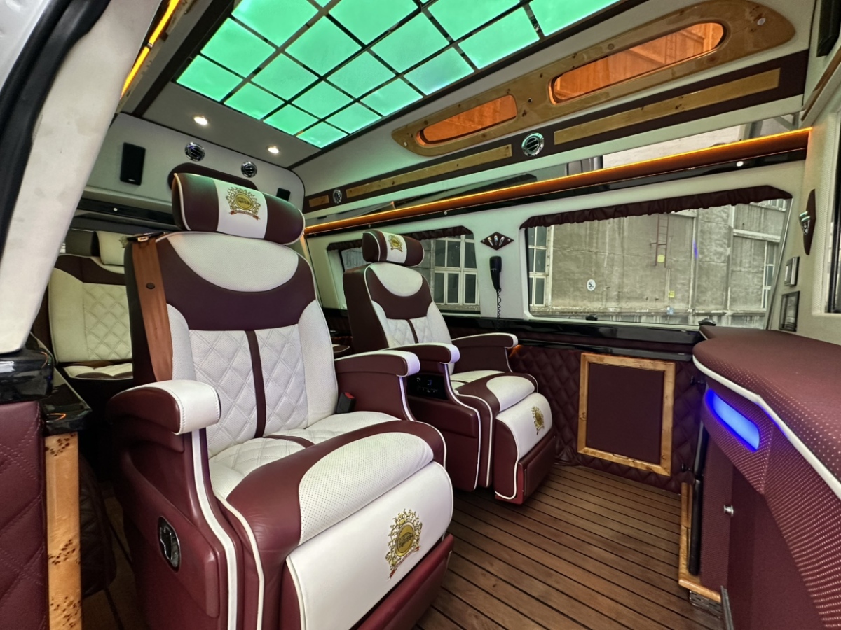 Ford E350 2017 #13 Ford E350 2017 car image #13