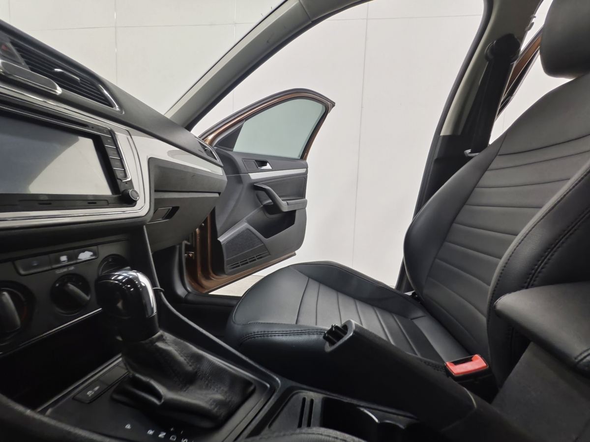 Volkswagen Gran Lavida 2015 #13 Volkswagen Gran Lavida 2015 immagine di auto #13