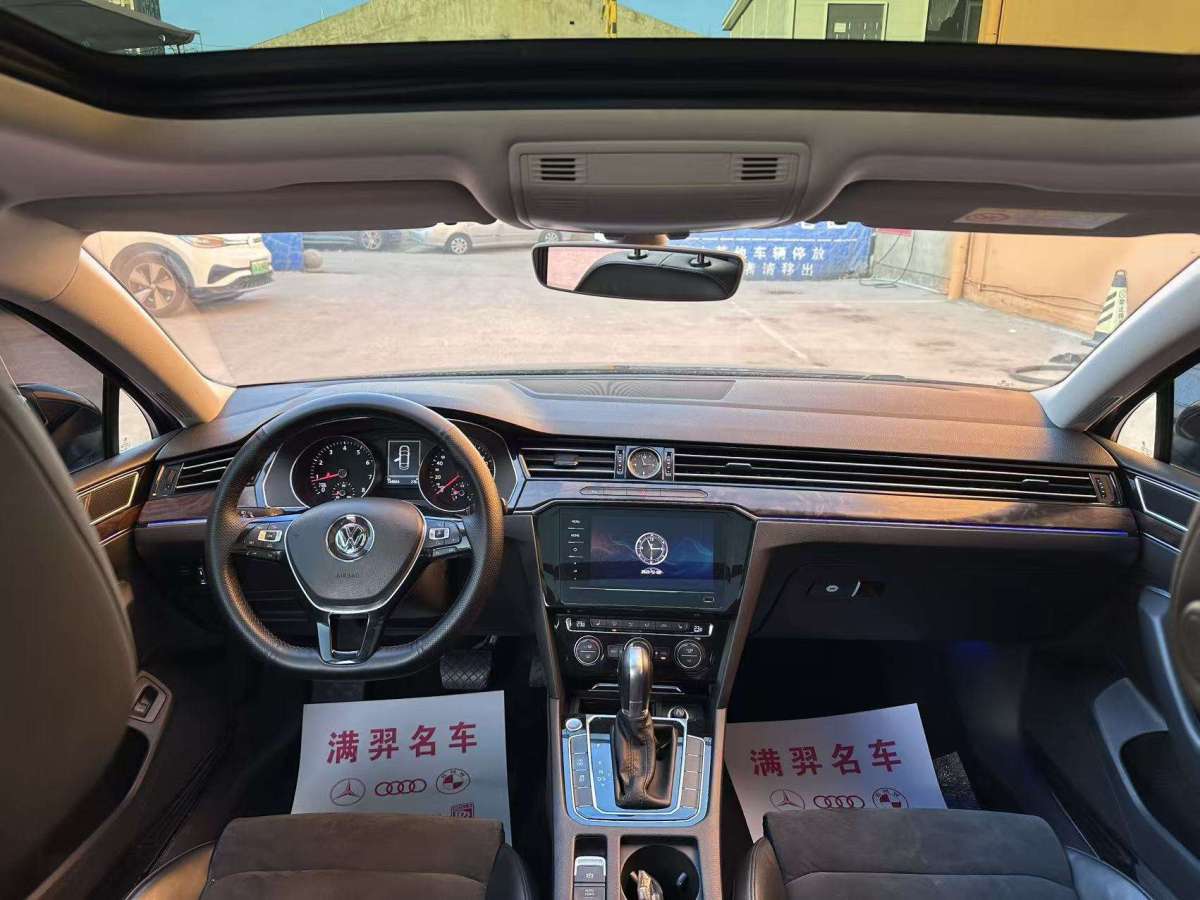 Volkswagen 2018 car image #13