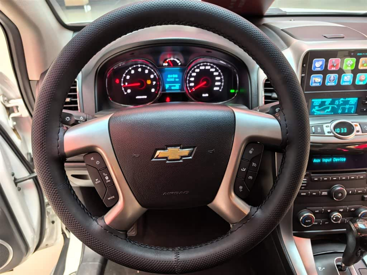 Chevrolet Captiva 2017 car image #13