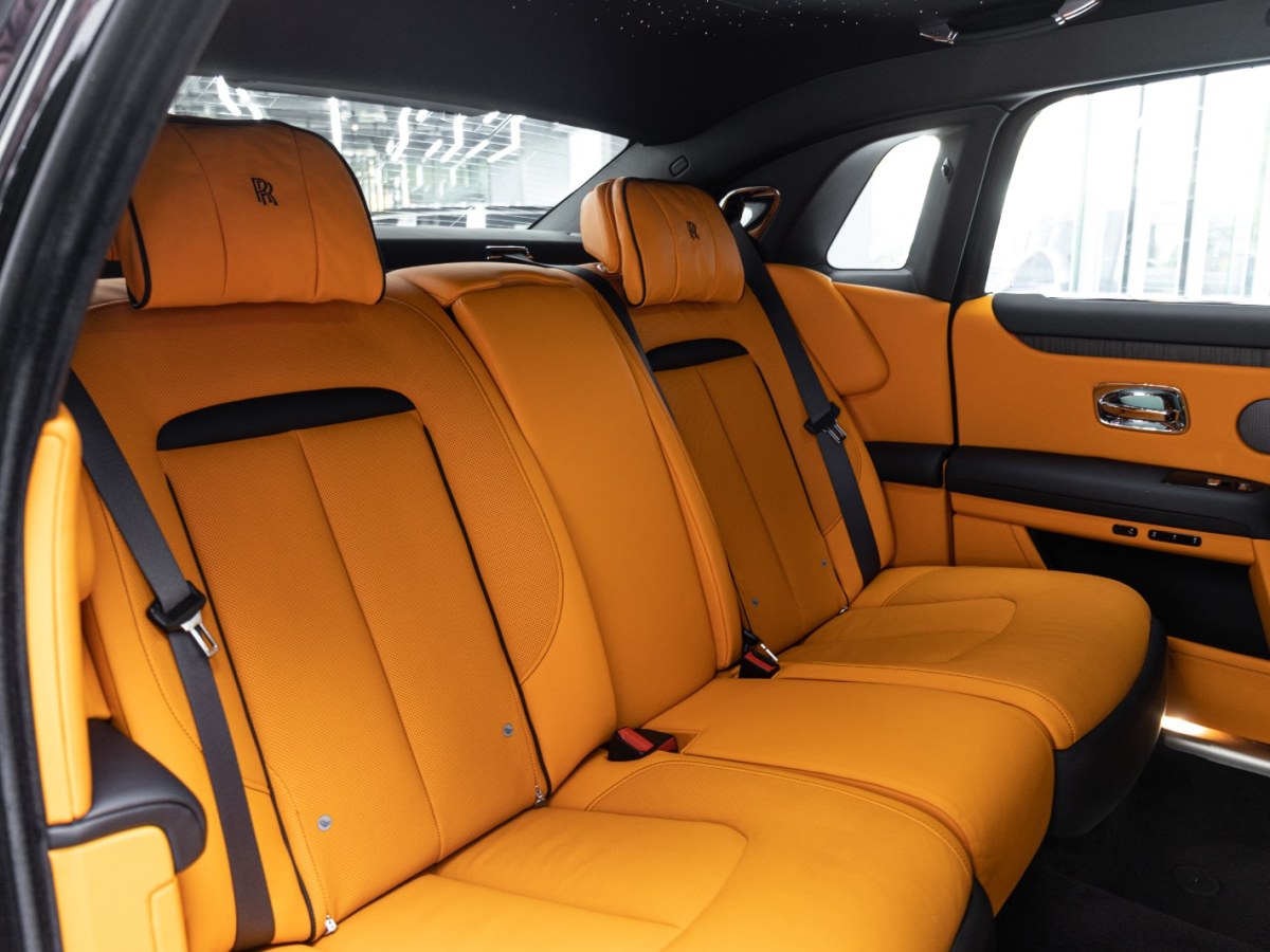 劳斯莱斯 古思特 2022 汽车图片 #13