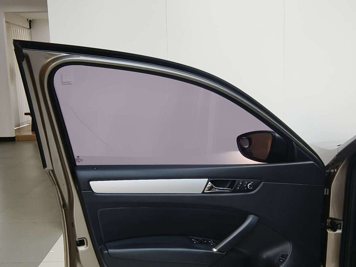 Volkswagen Passat 2016 car image #13
