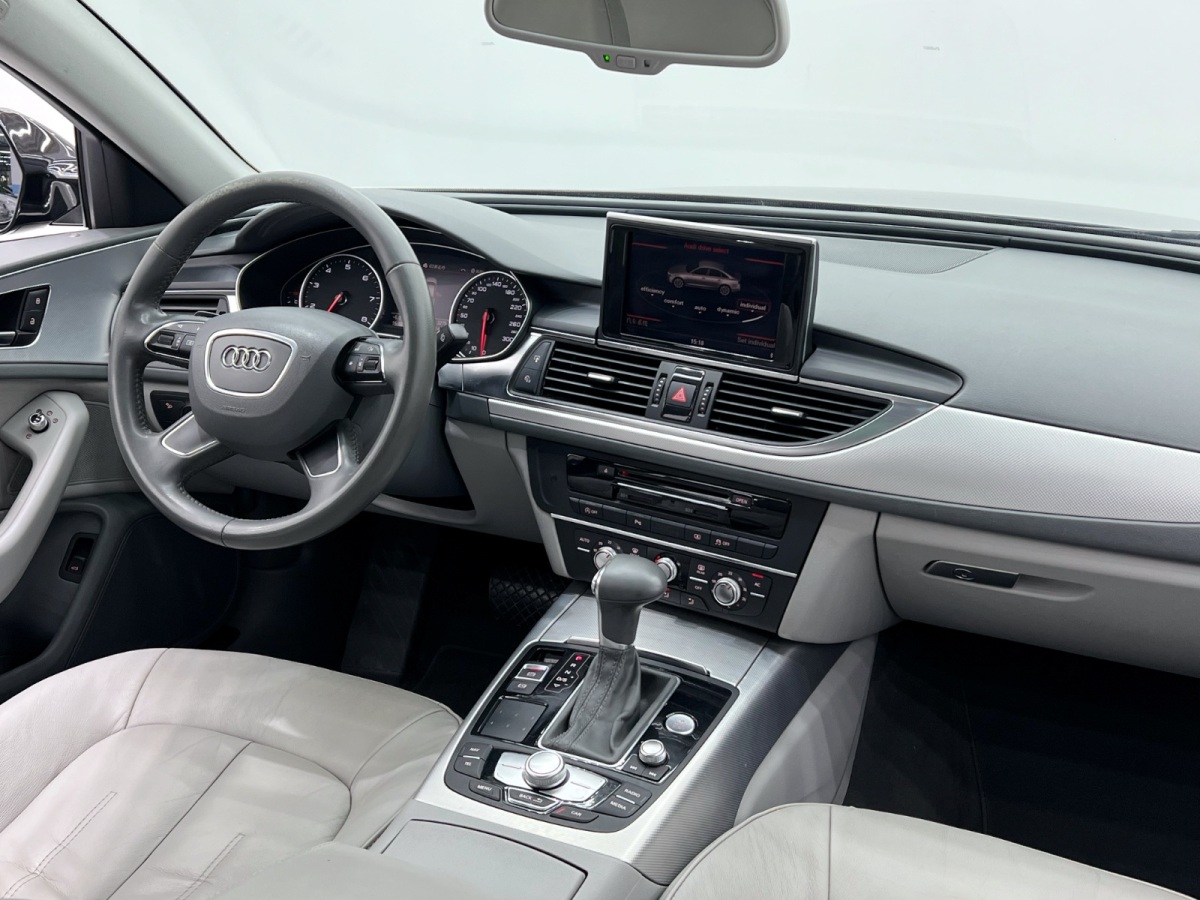 Audi 2013 car image #13