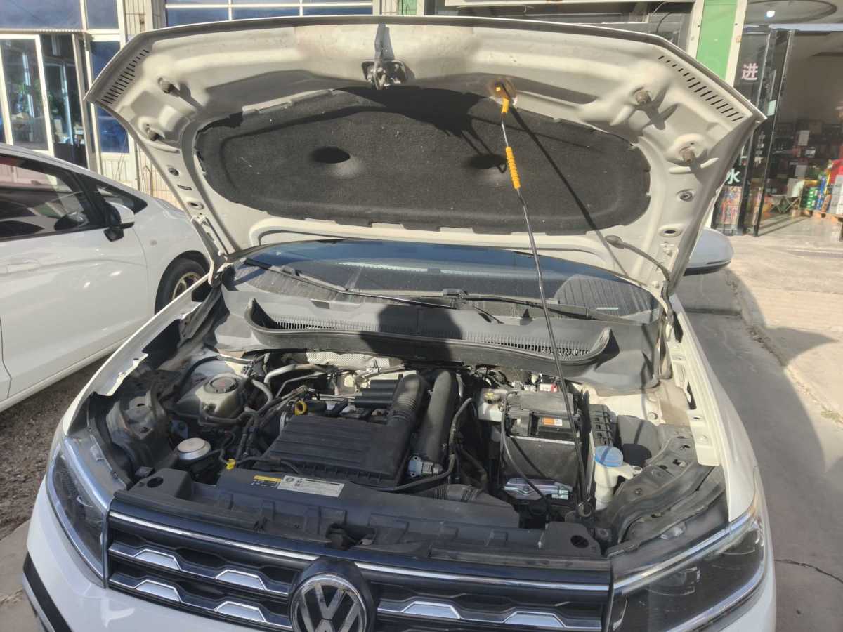 Volkswagen T-Cross 2020 car image #13