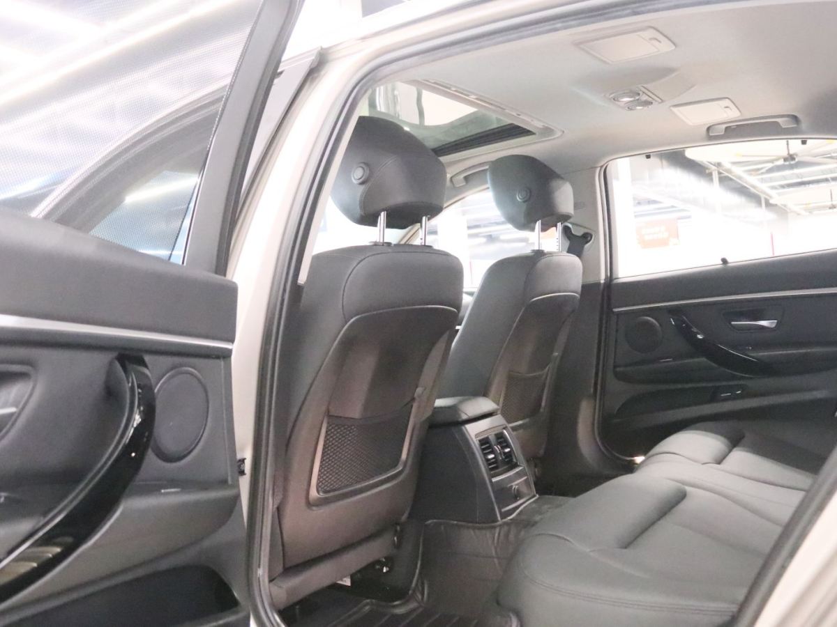 BMW 3 Series 2016 immagine di auto #13