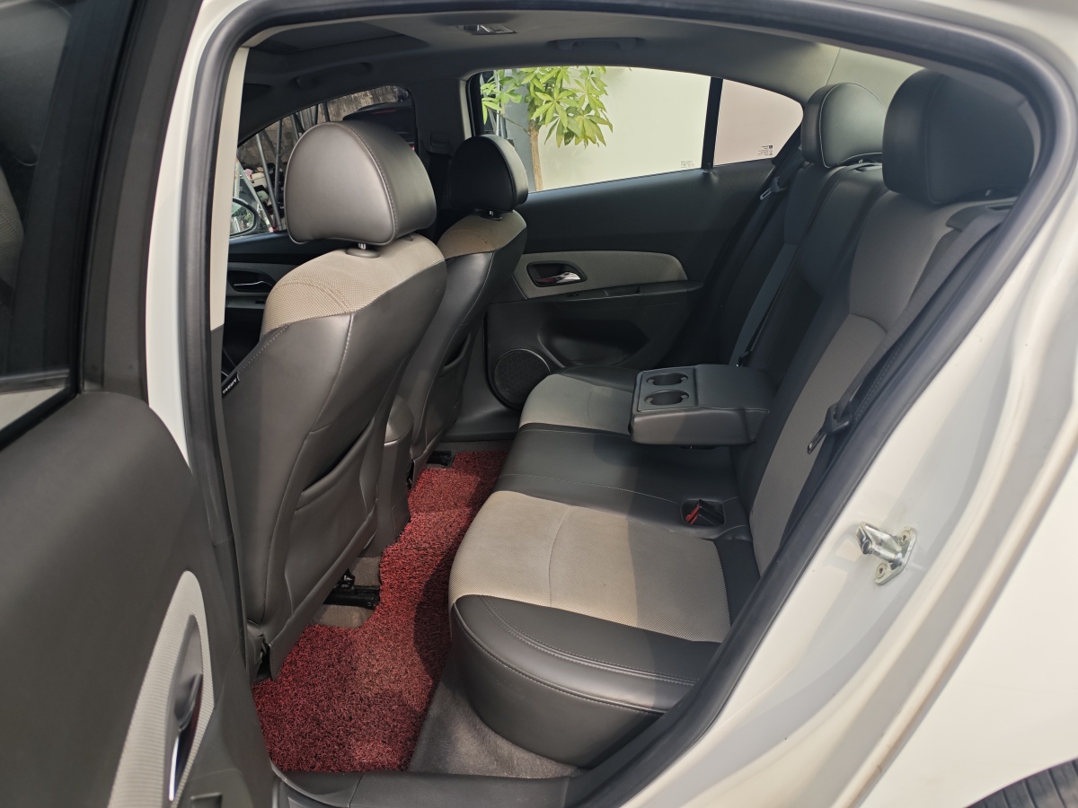 Chevrolet Cruze 2014 car image #13
