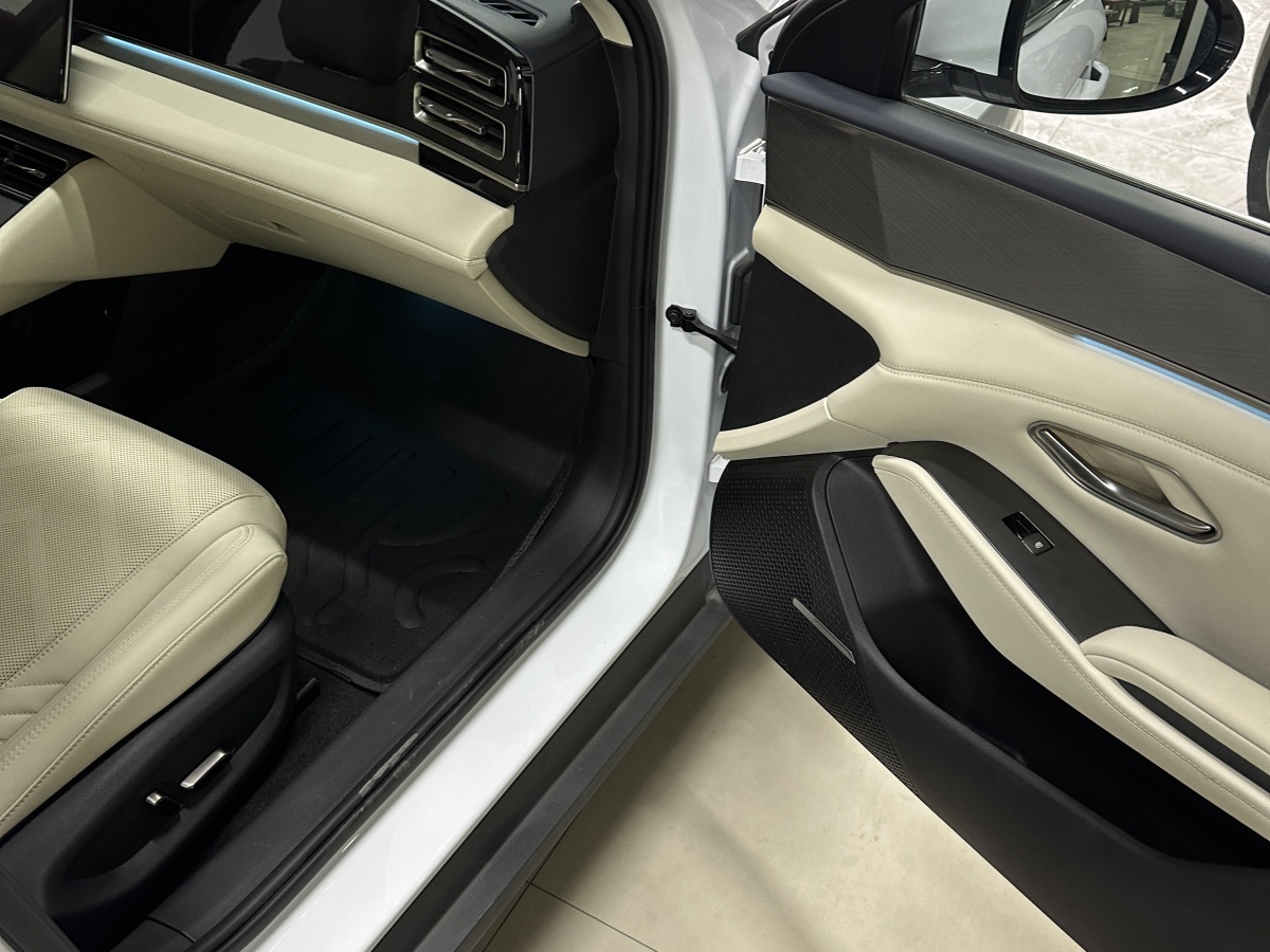 BYD Qin L 2025 #13 BYD Qin L 2025 car image #13