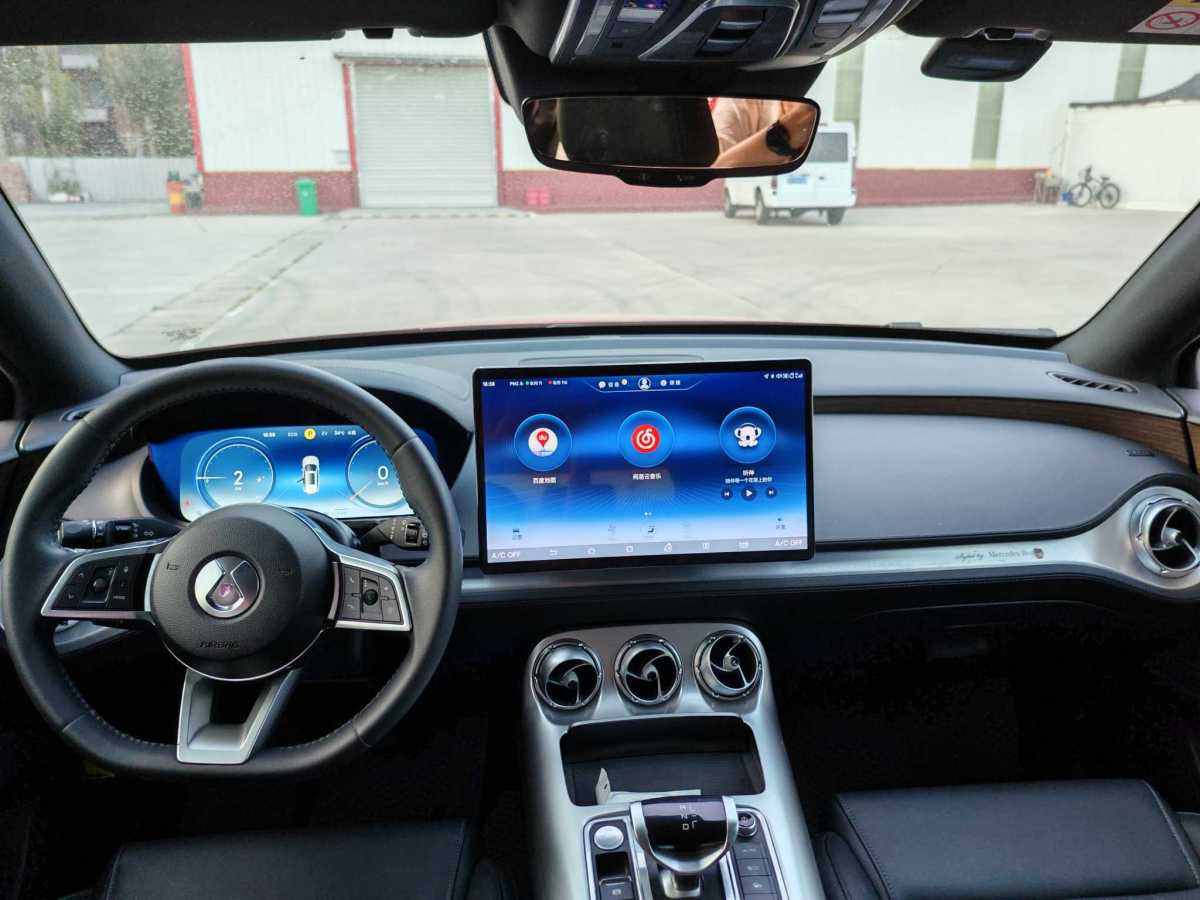 Denza X 2020 car image #13