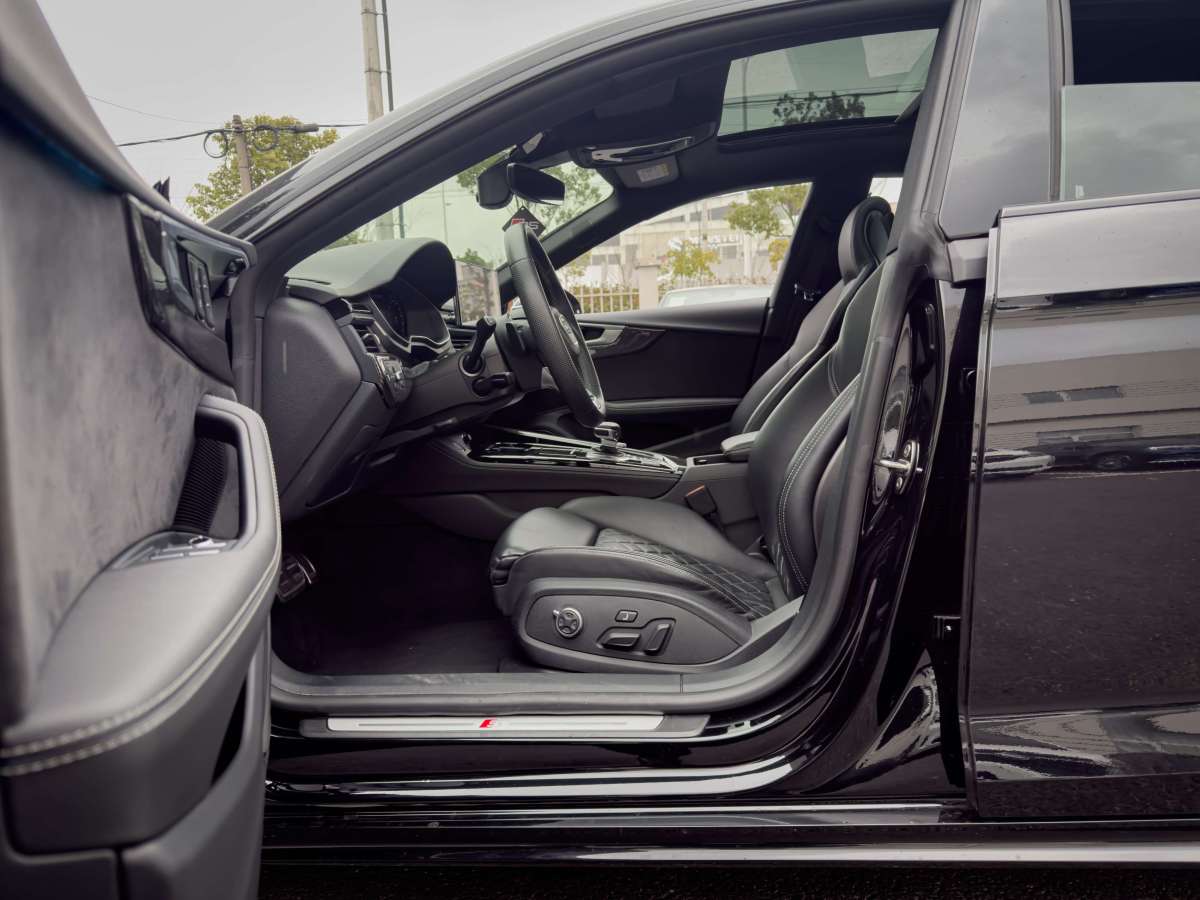 Audi S5 2023 car image #13