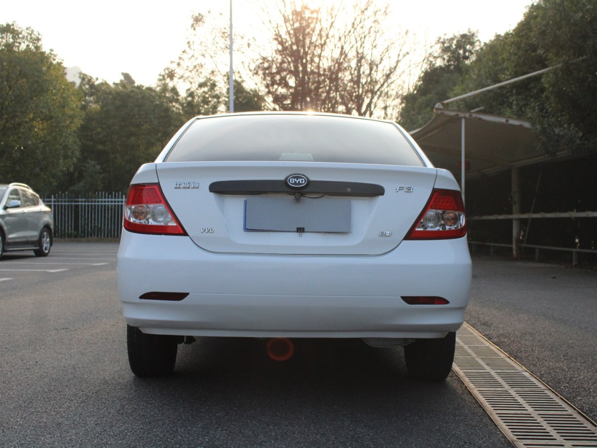 BYD F3 2019 immagine di auto #13