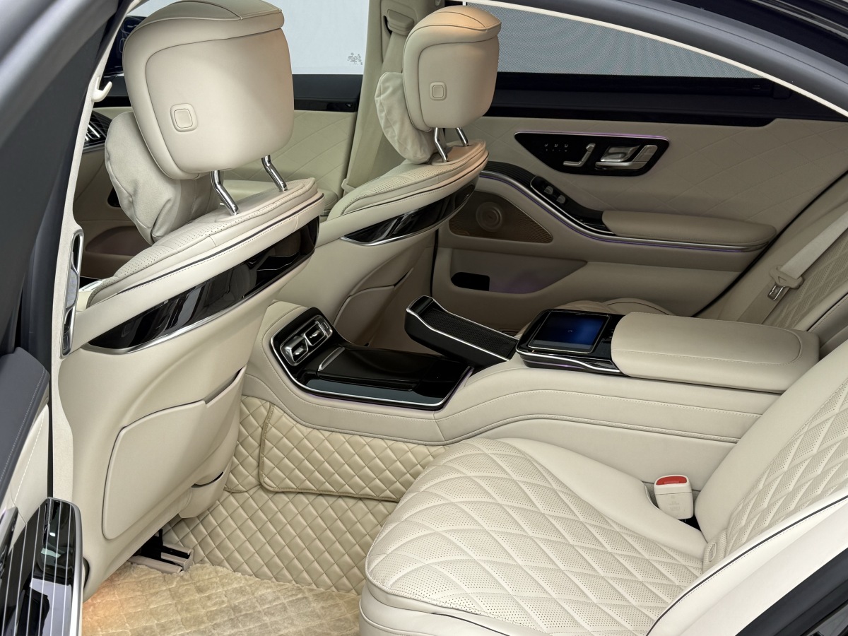 Mercedes-Benz Maybach S Class 2023 car image #13