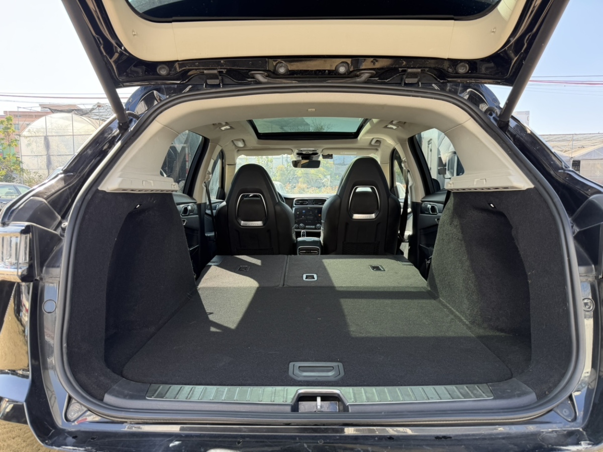 Lynk & Co 01 EM-P 2018 car image #13