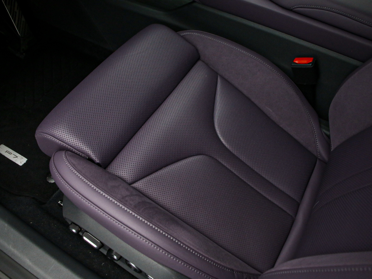 Xpeng P7 2025 صورة سيارة #13