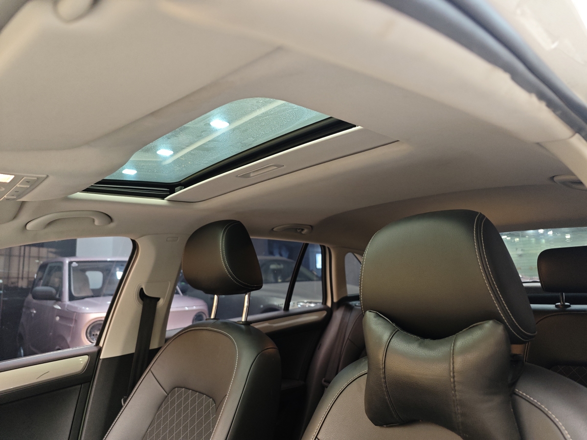 Skoda Rapid Spaceback 2019 car image #13