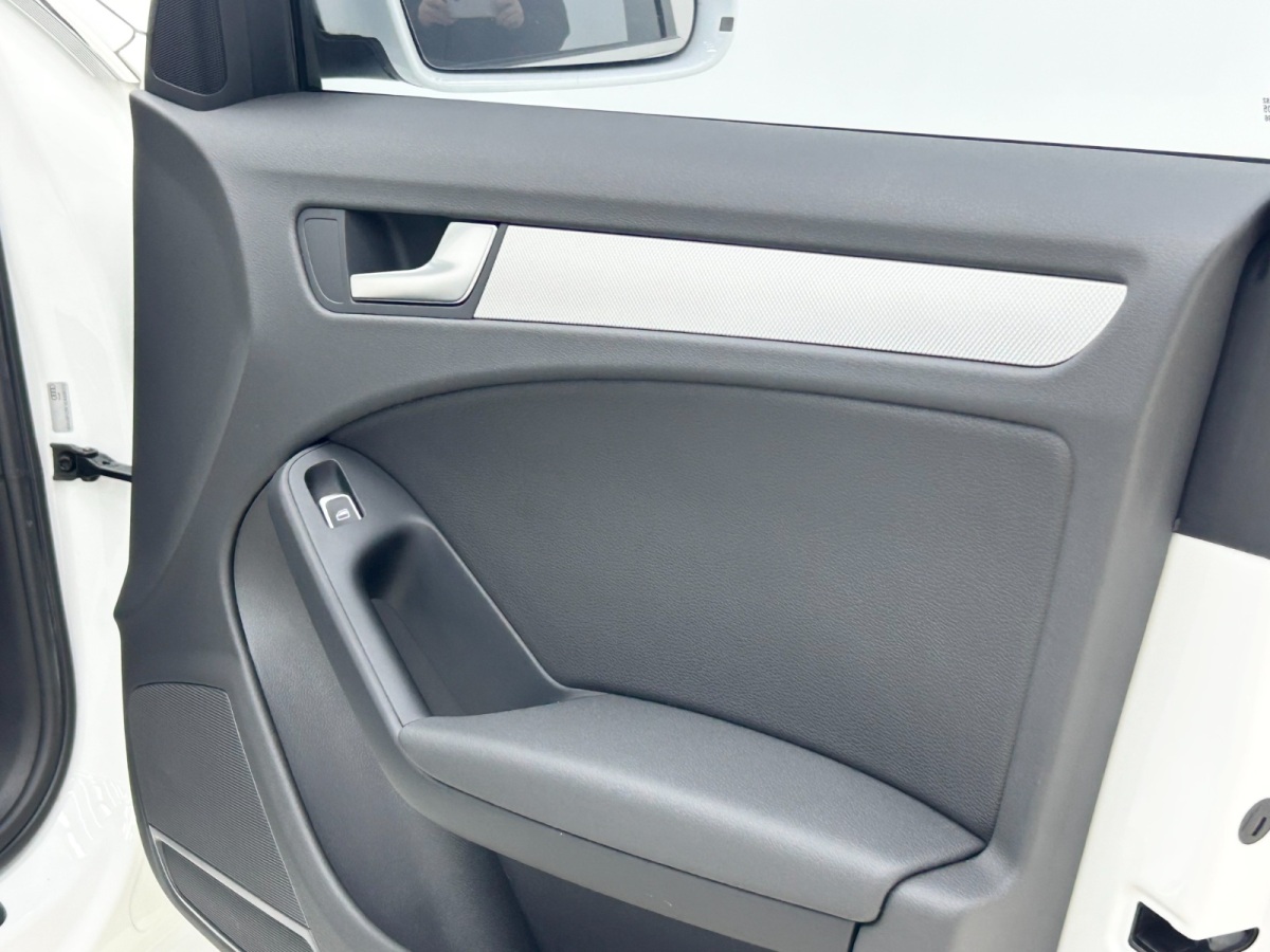 Audi A4 (Imported) 2014 car image #13