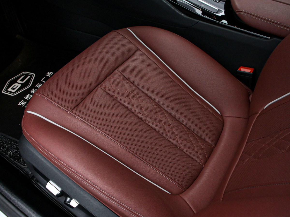 BMW 5 Series 2023 #13 BMW 5 Series 2023 car image #13
