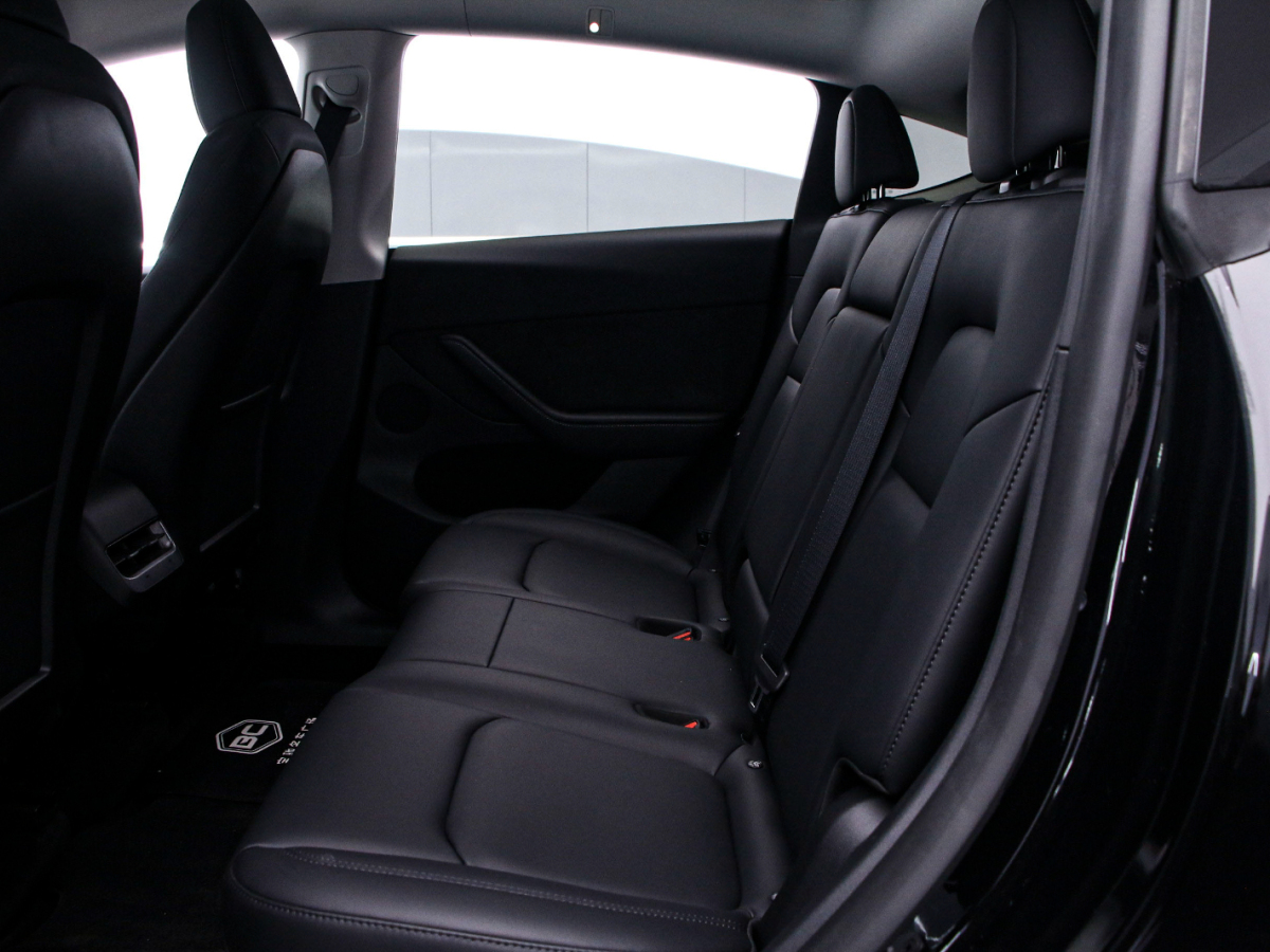 Tesla Model Y 2023 #13 Tesla Model Y 2023 car image #13