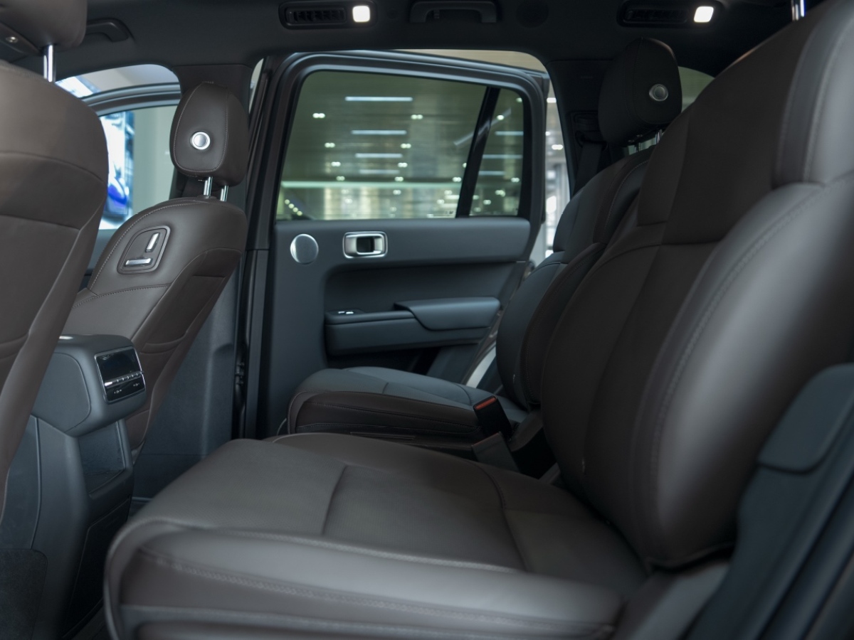 Li L8 2023 изображение автомобиля #13