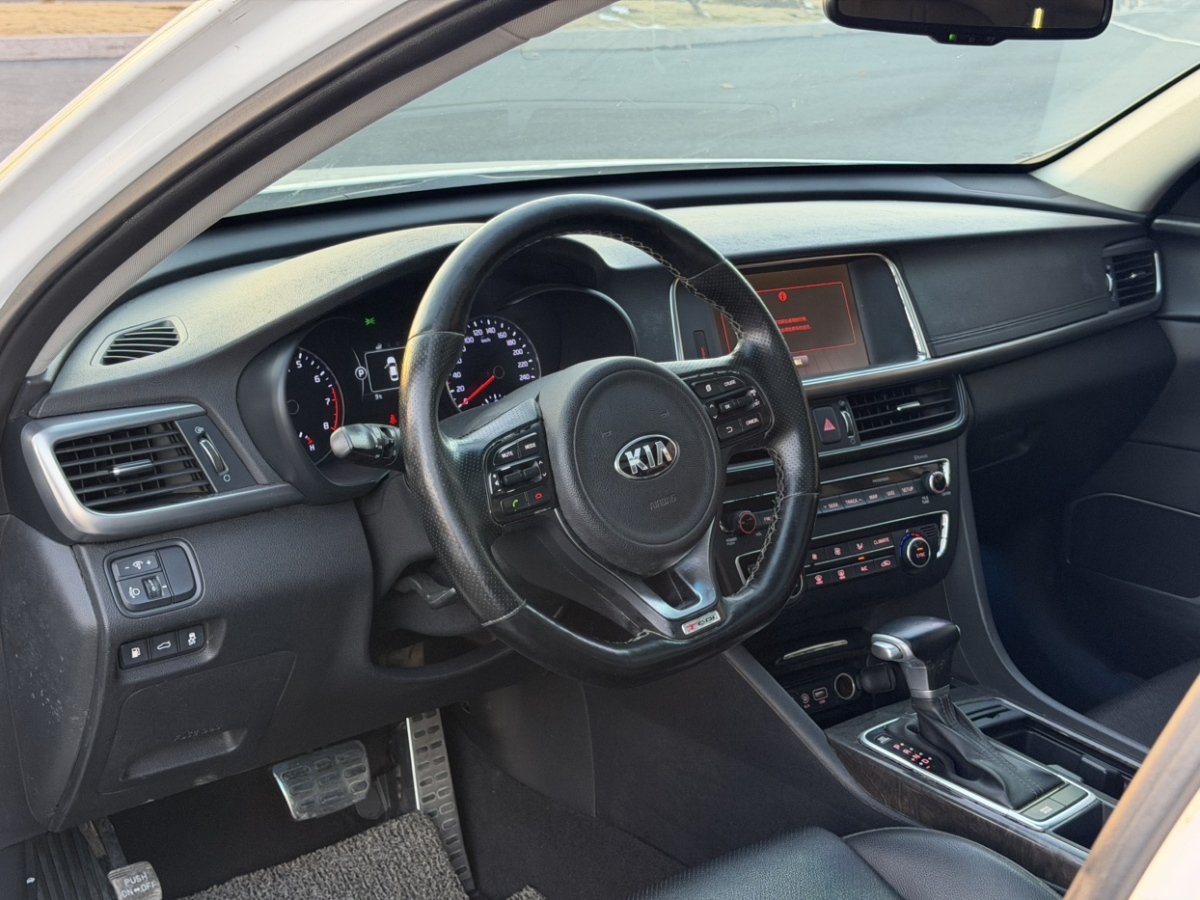 Kia 2015 car image #13