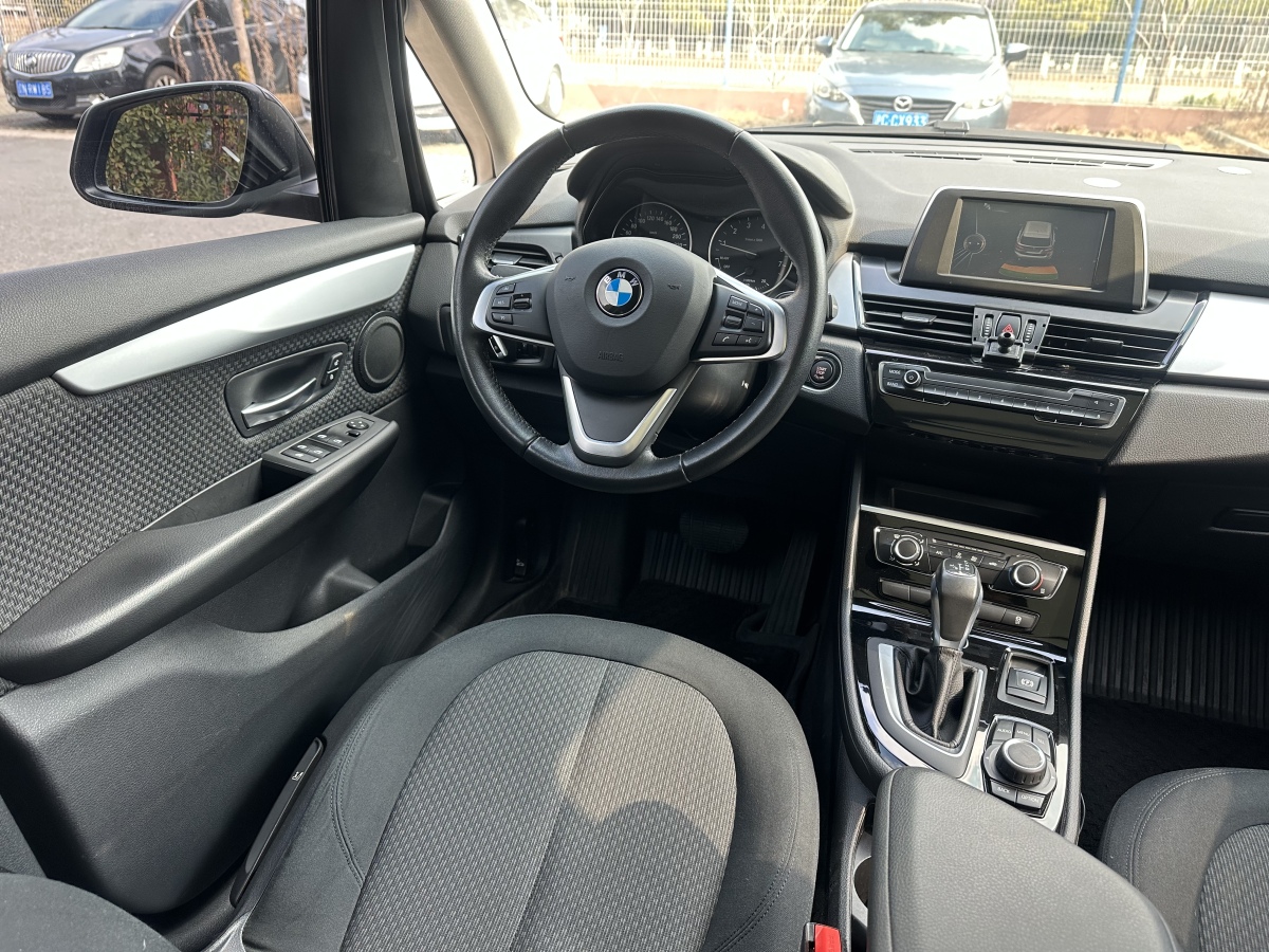 BMW 2 Series Tourer 2016 car image #13