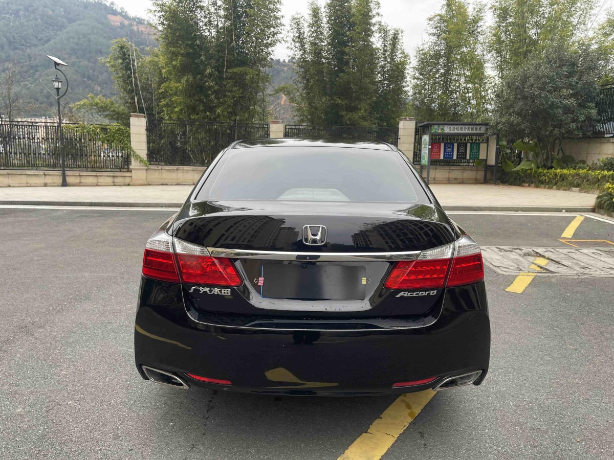 Honda Accord 2015 #13 Honda Accord 2015 car image #13