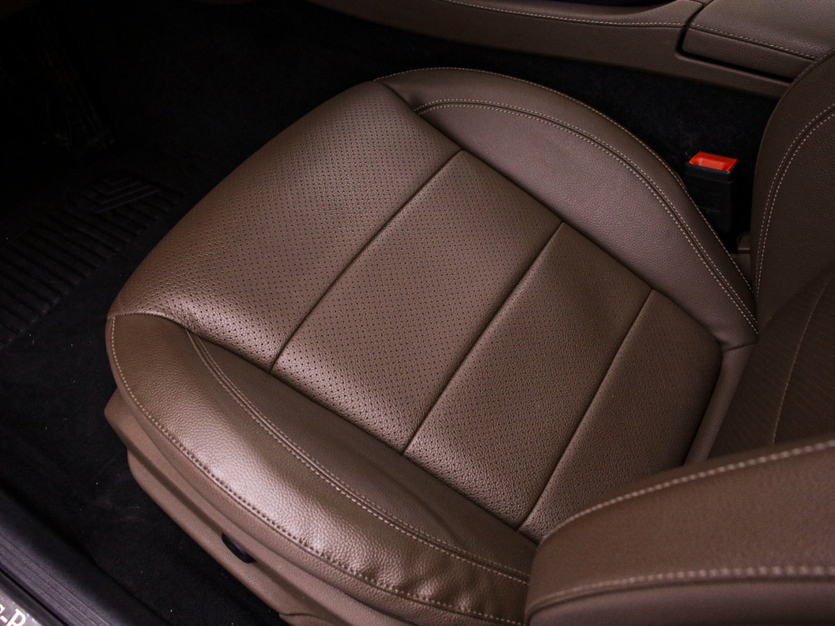 Mercedes-Benz E Class 2017 изображение автомобиля #13