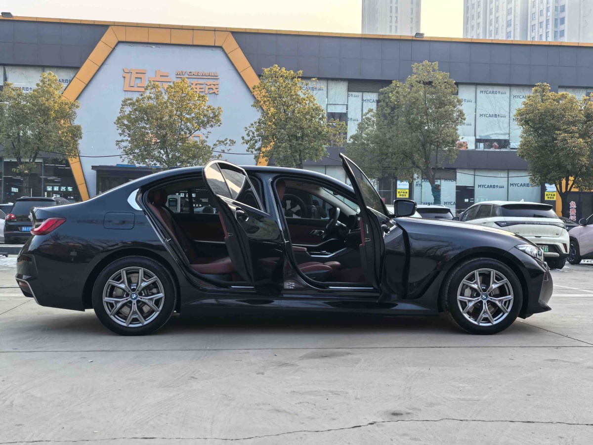 BMW i3 2023 car image #13