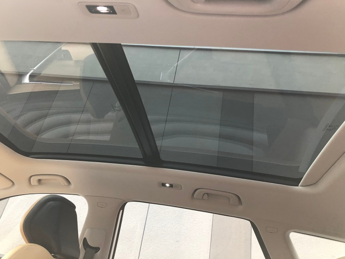 GEELY Boyue L 2024 car image #13
