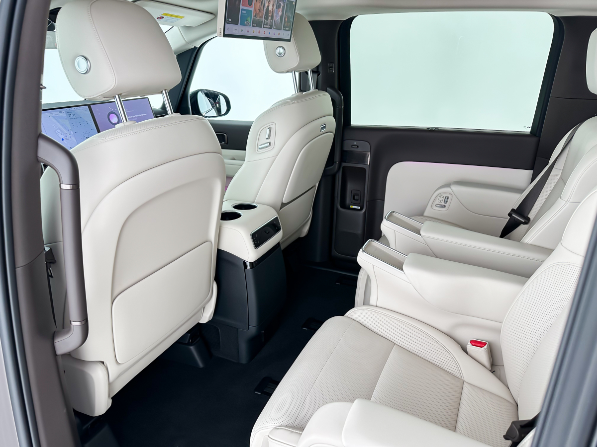 理想汽车 理想MEGA 2024 汽车图片 #13