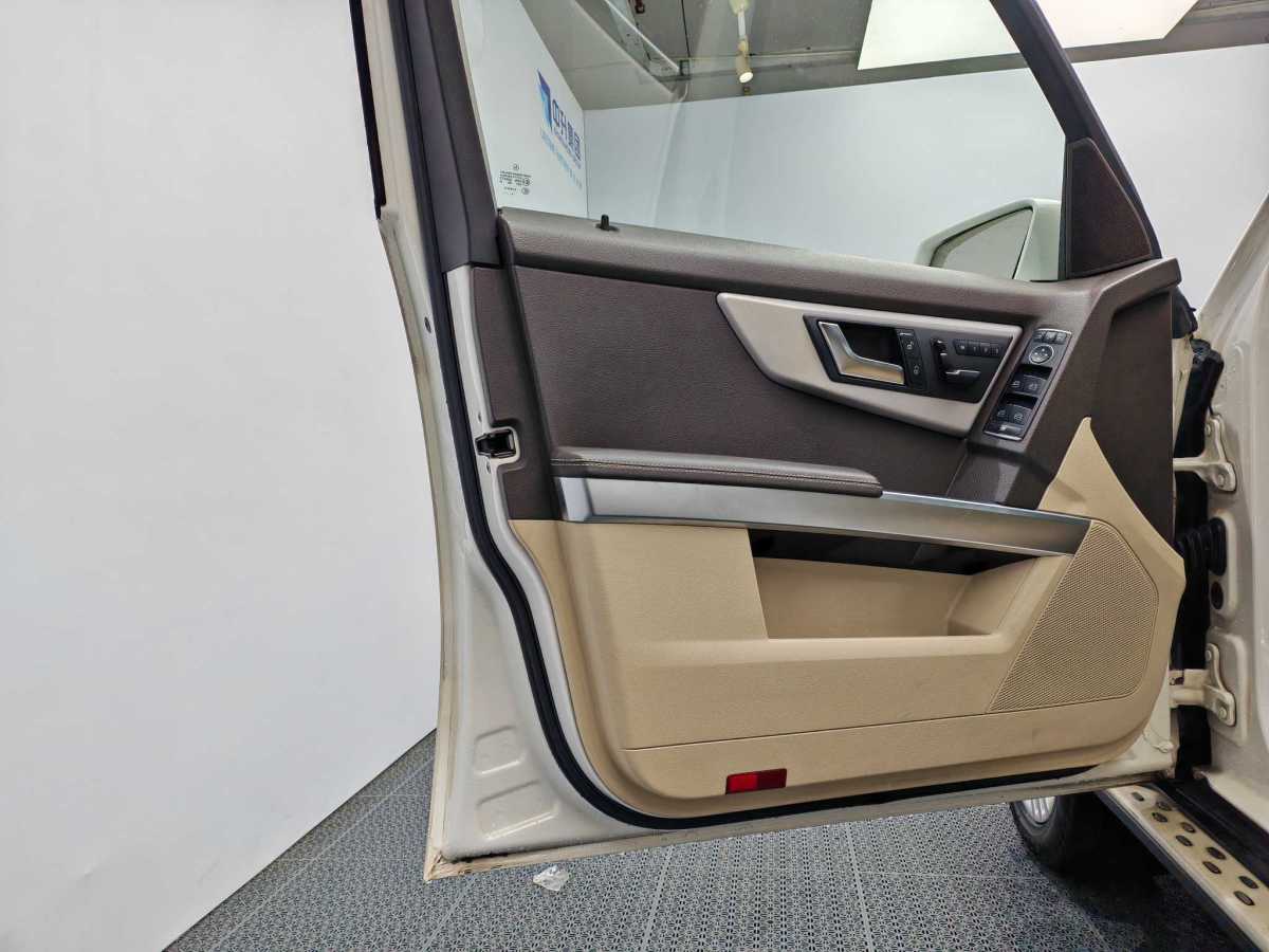 Mercedes-Benz GLK Class 2015 car image #13